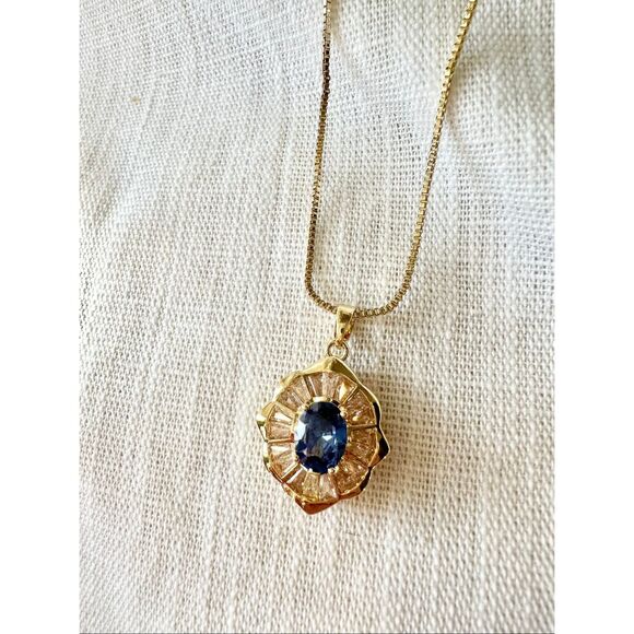 Sapphire blue oval cubic zirconia with baguette floss gold color pendant necklac - Picture 1 of 4